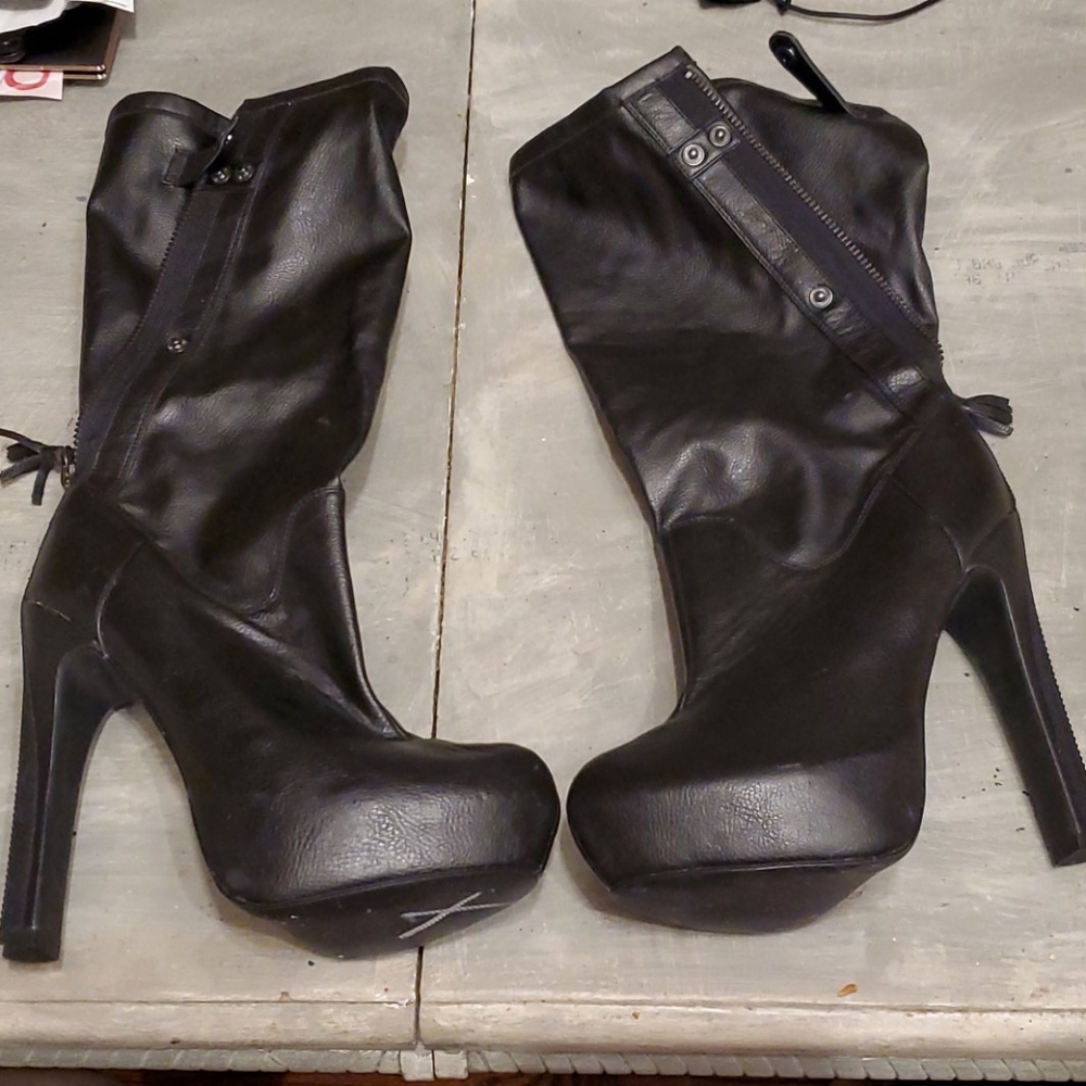 Victoria's Secret 10b vegan leather boots platform